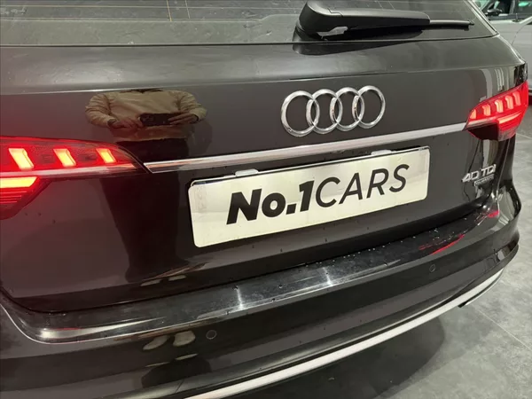 Audi A4 2,0 TDI QUATTRO MATRIX TZ - foto 33