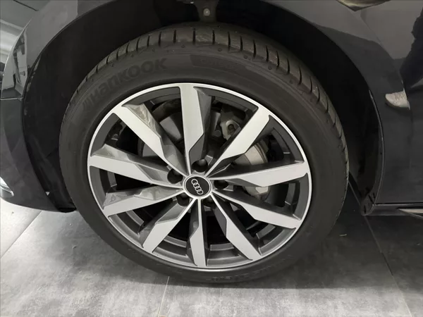 Audi A4 2,0 TDI QUATTRO MATRIX TZ - foto 35