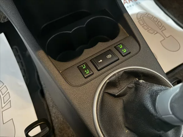 Škoda Roomster 1,9 TDI 77KW STYLE VÝHŘEV - foto 13