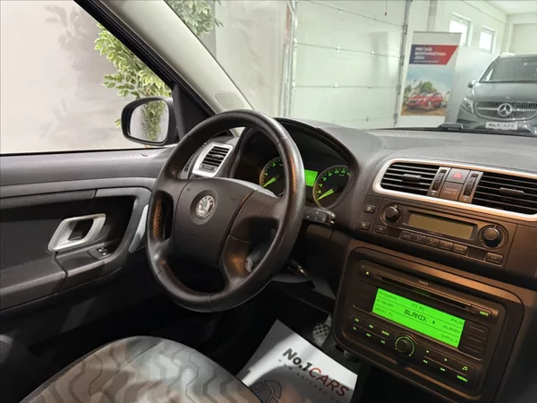 Škoda Roomster 1,9 TDI 77KW STYLE VÝHŘEV - foto 16