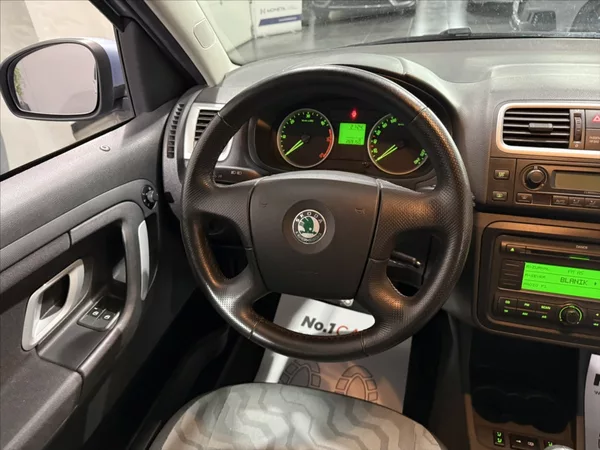 Škoda Roomster 1,9 TDI 77KW STYLE VÝHŘEV - foto 18
