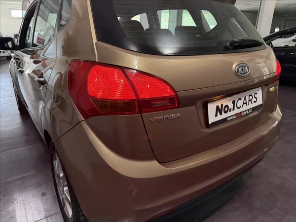 Kia Venga 1,4 i KLIMA ALU PO STK - foto 24