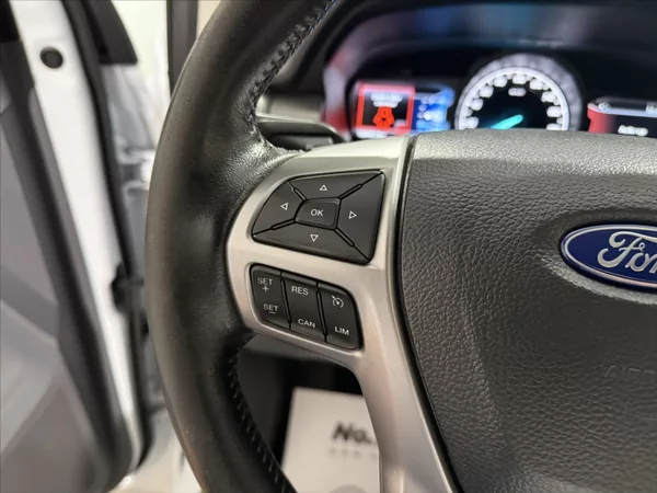 Ford Ranger 3,2 TDCI 4X4 3,5T NOVÝ MOTOR - foto 11