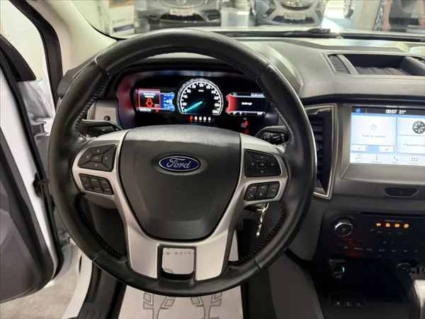 Ford Ranger 3,2 TDCI 4X4 3,5T NOVÝ MOTOR - foto 9