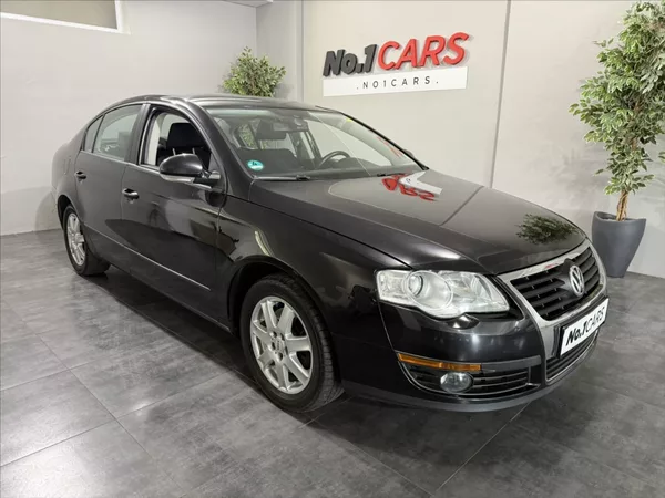 Volkswagen Passat 1,6 i KLIMA VÝHŘEV PO STK - foto 2