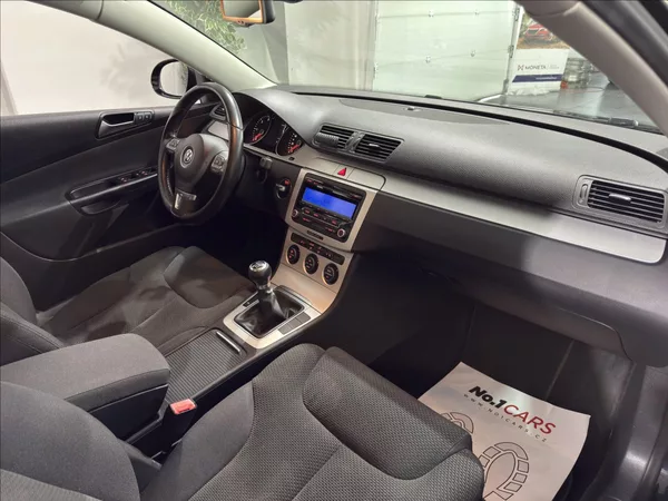 Volkswagen Passat 2,0 TDI 103KW BEZ KOROZE TOP - foto 19