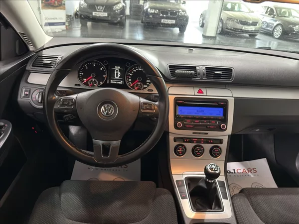Volkswagen Passat 2,0 TDI 103KW BEZ KOROZE TOP - foto 22