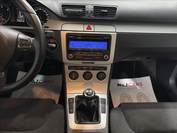 Volkswagen Passat 2,0 TDI 103KW BEZ KOROZE TOP - foto 23