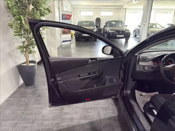 Volkswagen Passat 2,0 TDI 103KW BEZ KOROZE TOP - foto 6