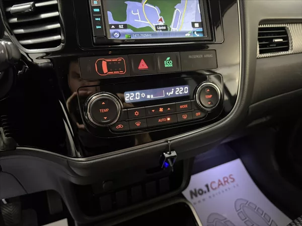 Mitsubishi Outlander 2,3 DI-D 100 LET EDICE 7 MÍS - foto 14