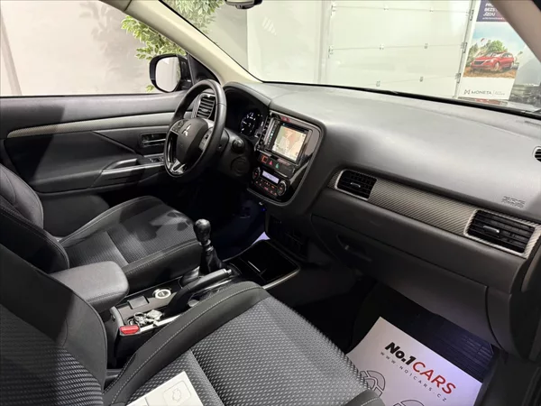 Mitsubishi Outlander 2,3 DI-D 100 LET EDICE 7 MÍS - foto 16