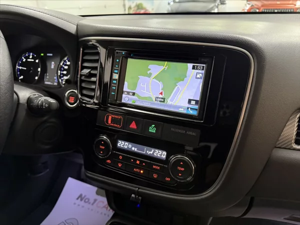 Mitsubishi Outlander 2,3 DI-D 100 LET EDICE 7 MÍS - foto 18