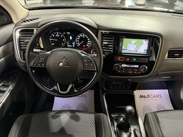 Mitsubishi Outlander 2,3 DI-D 100 LET EDICE 7 MÍS - foto 20