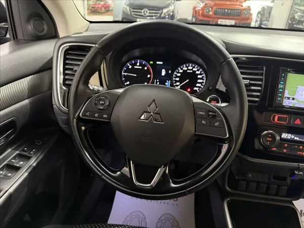 Mitsubishi Outlander 2,3 DI-D 100 LET EDICE 7 MÍS - foto 22