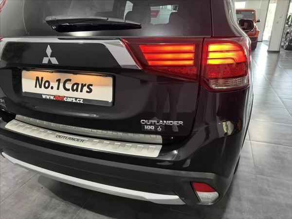 Mitsubishi Outlander 2,3 DI-D 100 LET EDICE 7 MÍS - foto 27