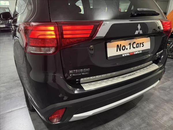 Mitsubishi Outlander 2,3 DI-D 100 LET EDICE 7 MÍS - foto 28