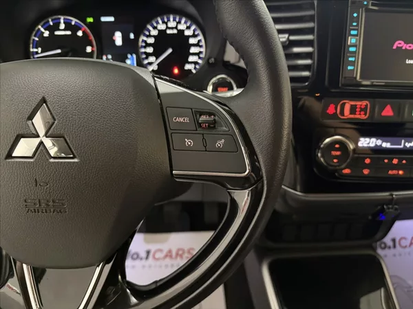 Mitsubishi Outlander 2,3 DI-D 100 LET EDICE 7 MÍS - foto 9
