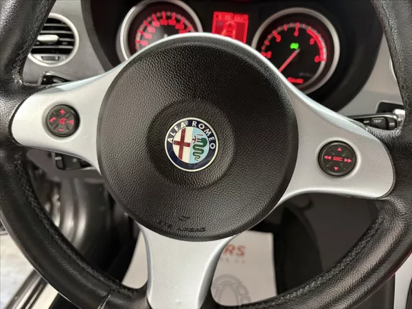 Alfa Romeo 159 2,4 JTDm V5 147 kW BOSE TOP - foto 11