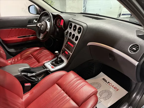 Alfa Romeo 159 2,4 JTDm V5 147 kW BOSE TOP - foto 20
