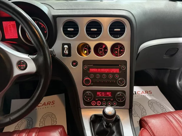 Alfa Romeo 159 2,4 JTDm V5 147 kW BOSE TOP - foto 24