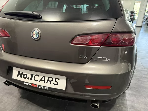 Alfa Romeo 159 2,4 JTDm V5 147 kW BOSE TOP - foto 32