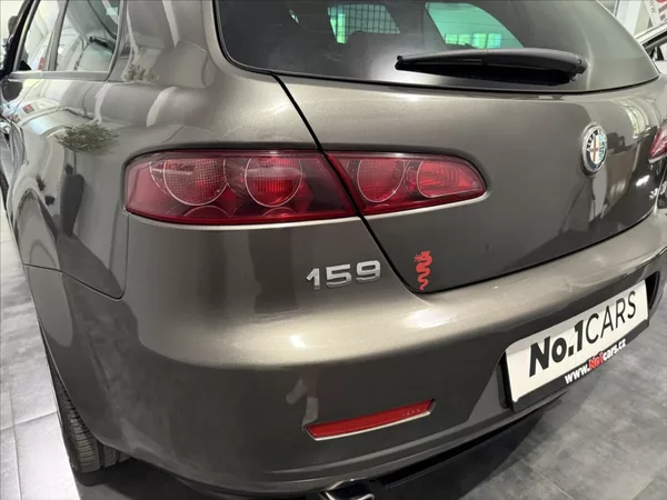 Alfa Romeo 159 2,4 JTDm V5 147 kW BOSE TOP - foto 34