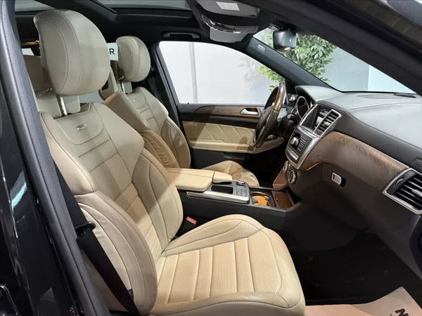 Mercedes-Benz GL 5,5 63 AMG BANG &OLUFSEN - foto 25
