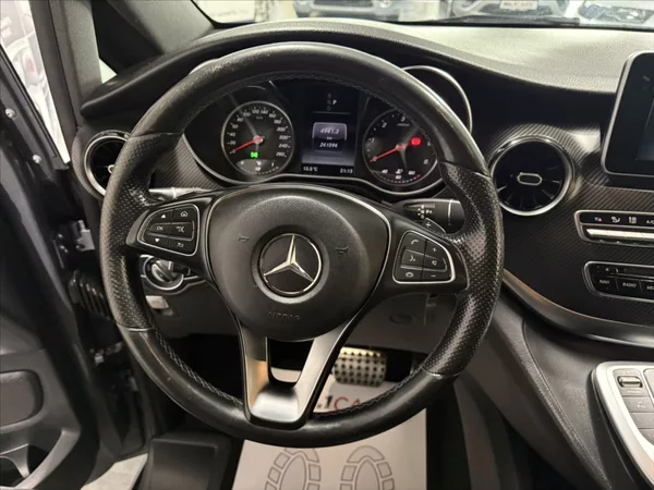Mercedes-Benz Třídy V 2,0 250D 4MATIC AMG KAMERA - foto 9