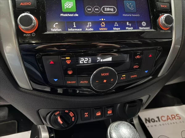 Nissan Navara 2,3 D TEKNA AT DOUBLE DPH - foto 14