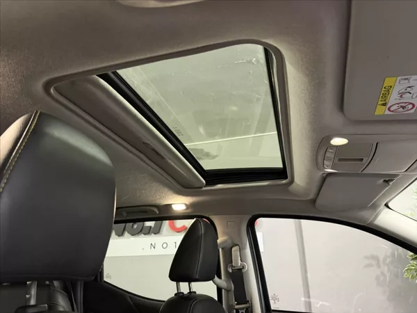 Nissan Navara 2,3 D TEKNA AT DOUBLE DPH - foto 23