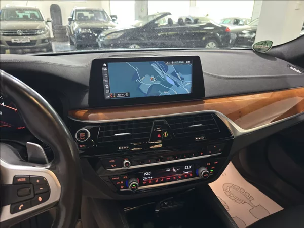 BMW Řada 5 3,0 540i LUXURY M-PAKET HARM - foto 15