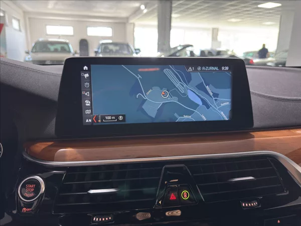 BMW Řada 5 3,0 540i LUXURY M-PAKET HARM - foto 16