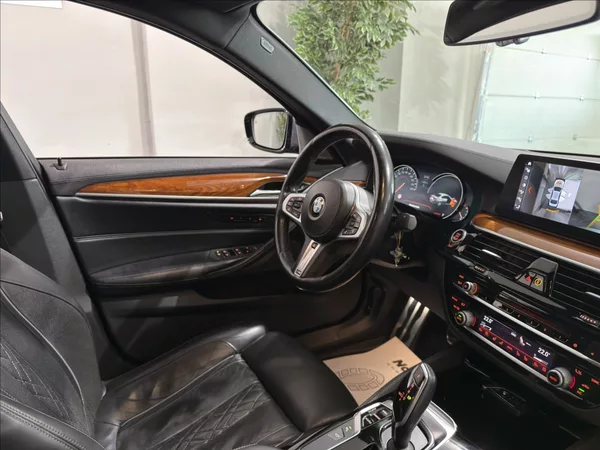 BMW Řada 5 3,0 540i LUXURY M-PAKET HARM - foto 22