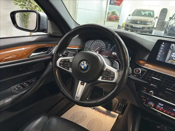 BMW Řada 5 3,0 540i LUXURY M-PAKET HARM - foto 24
