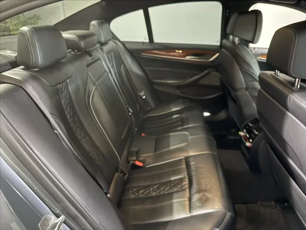 BMW Řada 5 3,0 540i LUXURY M-PAKET HARM - foto 27