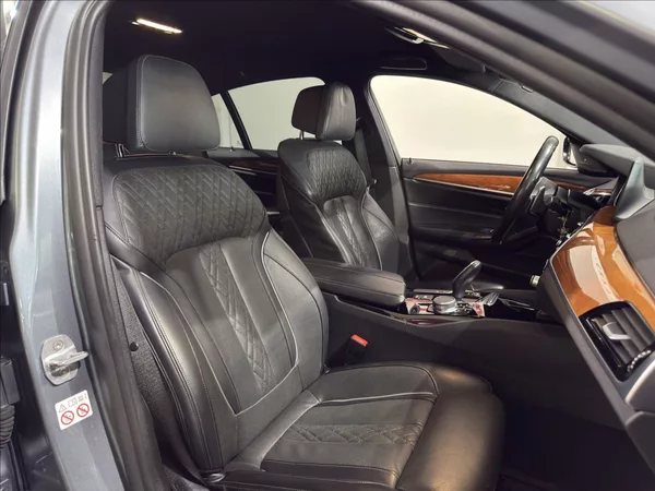 BMW Řada 5 3,0 540i LUXURY M-PAKET HARM - foto 28
