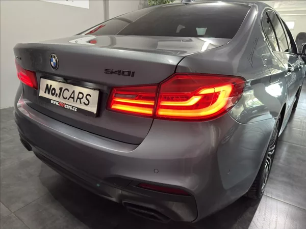 BMW Řada 5 3,0 540i LUXURY M-PAKET HARM - foto 31