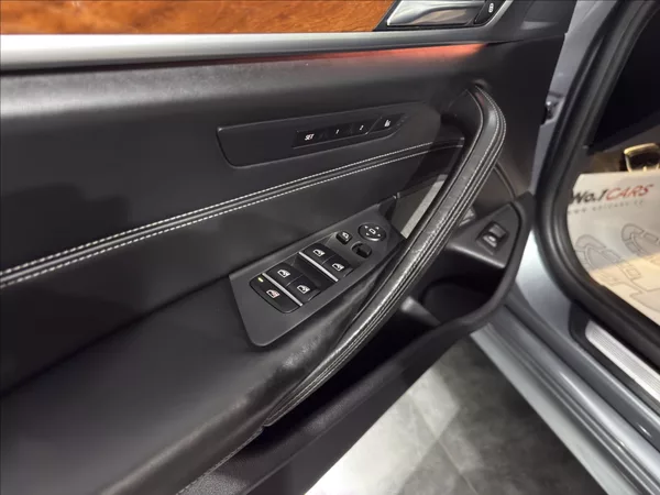 BMW Řada 5 3,0 540i LUXURY M-PAKET HARM - foto 8