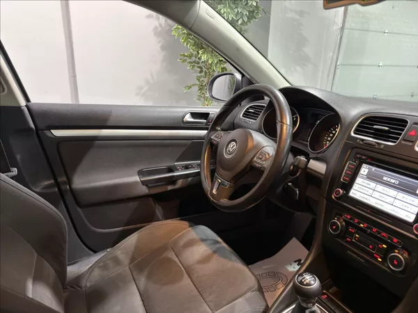 Volkswagen Golf 1,4 TSI HIGHLINE PANORAMA - foto 17