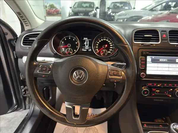 Volkswagen Golf 1,4 TSI HIGHLINE PANORAMA - foto 8