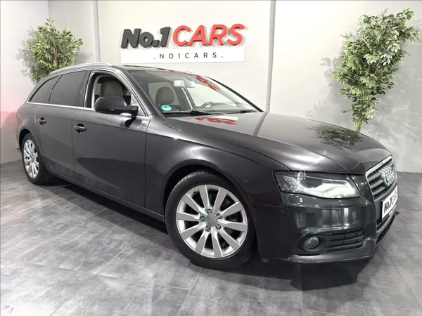 Audi A4 2,0 TDI B8 1.MAJITEL BI-XEN