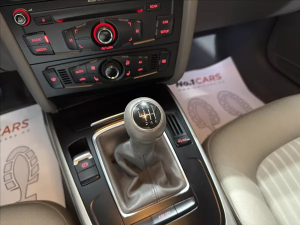Audi A4 2,0 TDI B8 1.MAJITEL BI-XEN - foto 19