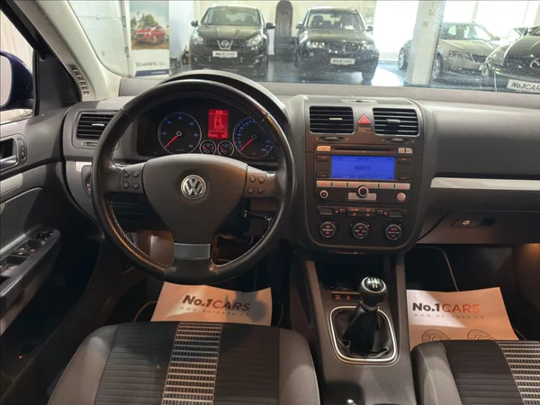 Volkswagen Jetta 1,9 TDI 77KW UNITED 1.MAJ - foto 20
