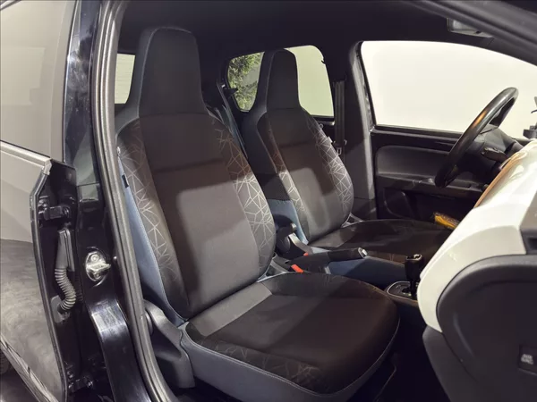 Škoda Citigo 1,0 MPI FUN AUTOMAT VÝHŘEV - foto 24