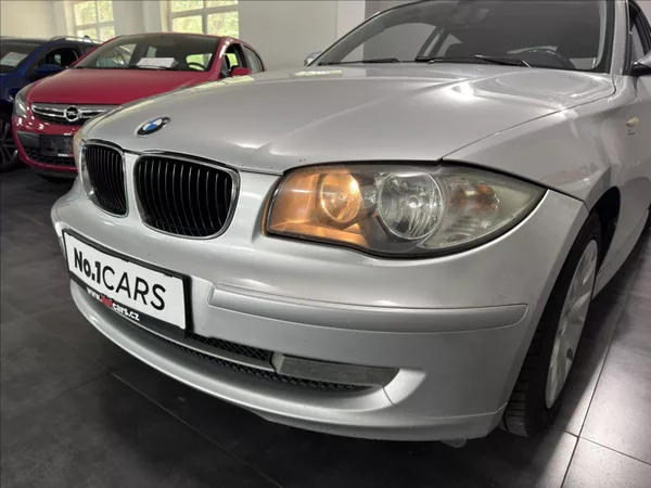 BMW Řada 1 2,0 D 105 kW ZADNÍ ČIDLA - foto 18