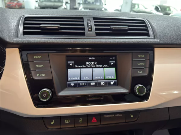 Škoda Fabia 1,2 TSI SPORT VÝHŘEV SEDADEL - foto 13