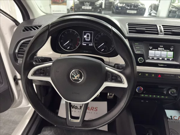Škoda Fabia 1,2 TSI SPORT VÝHŘEV SEDADEL - foto 8