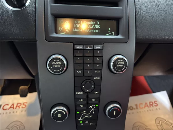 Volvo C30 1,8 i KLIMATIZACE SERVIS ALU - foto 10