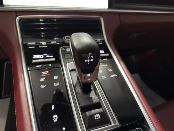 Porsche Panamera 4,0 4S 421HP CHORNO DOVĚRY - foto 20