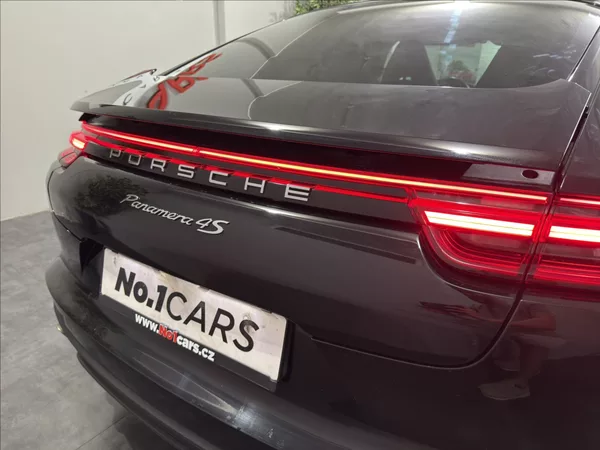 Porsche Panamera 4,0 4S 421HP CHORNO DOVĚRY - foto 32